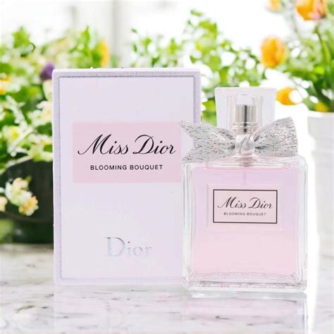 dior 塗る香水|miss dior フレグランス.